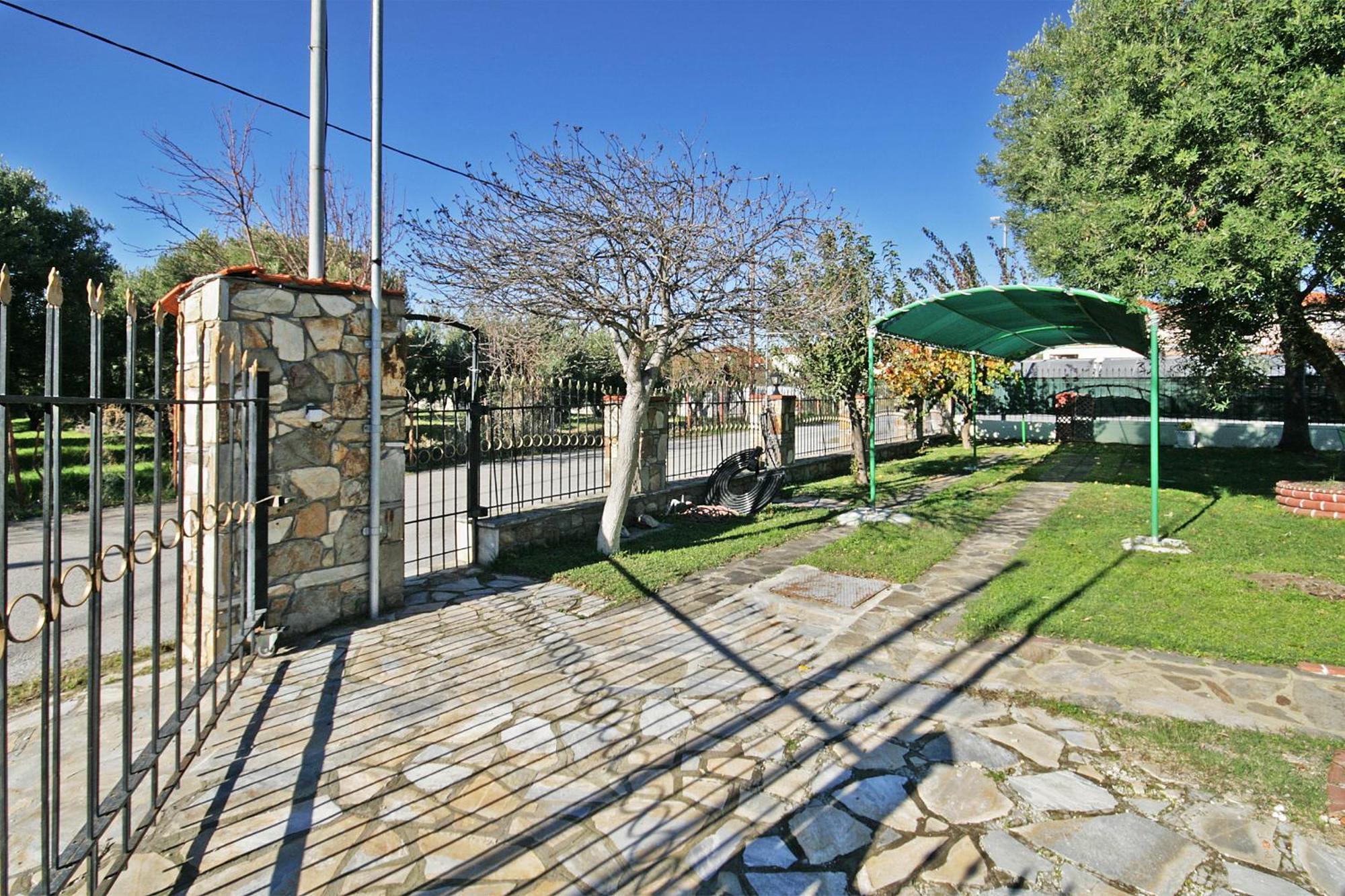 Private 6-Bdrm Villa With Garden 150M To Beach باراديسوس المظهر الخارجي الصورة