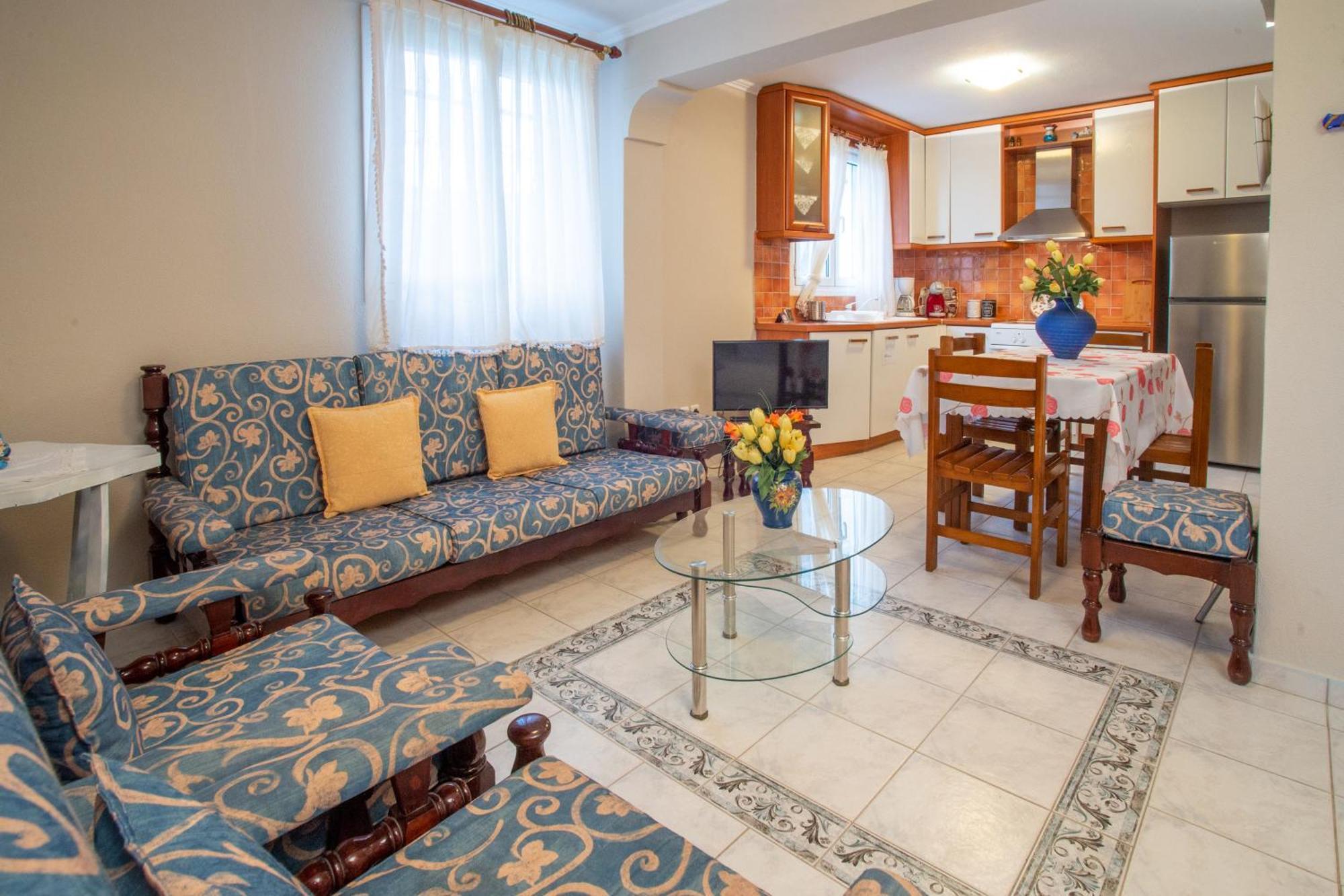 Private 6-Bdrm Villa With Garden 150M To Beach باراديسوس المظهر الخارجي الصورة